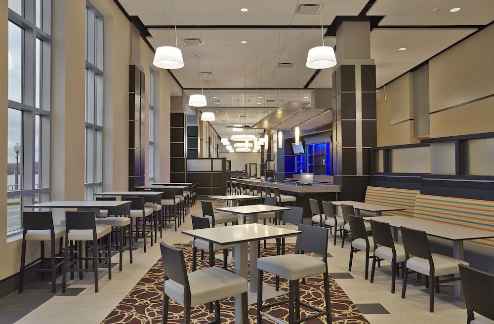 Doubletree By Hilton Lawrenceburg Exterior foto