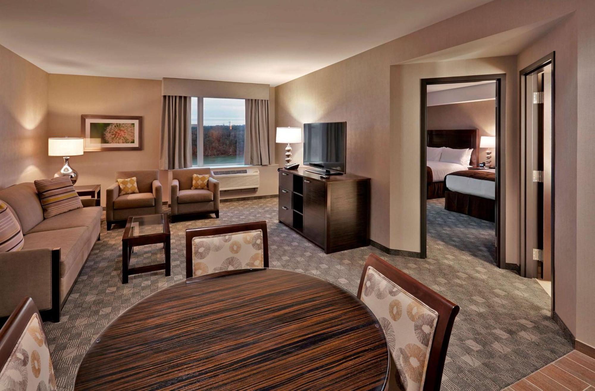 Doubletree By Hilton Lawrenceburg Exterior foto